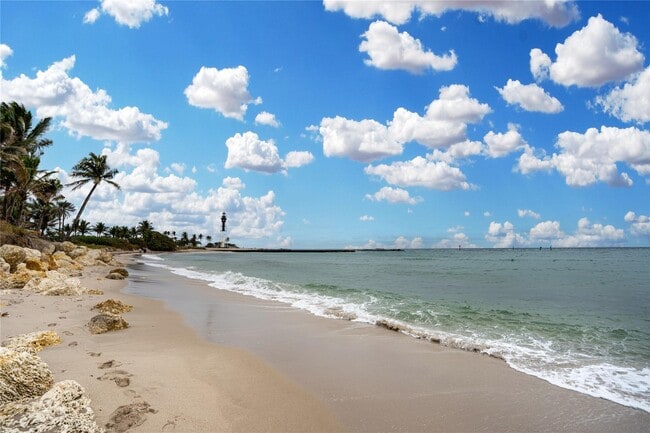 Photo - 3421 Norfolk St