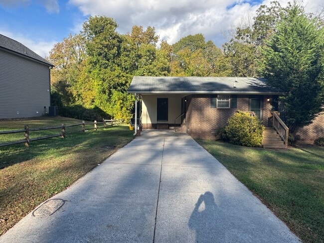 Photo - Statesville Downtown - 3BR/1.5BA