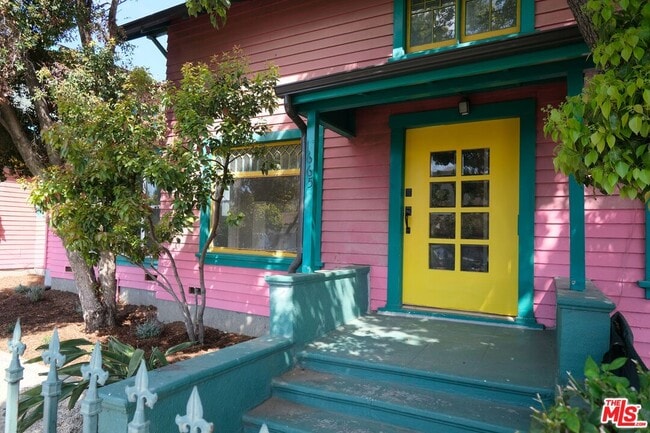 Building Photo - 1665 W 30th St