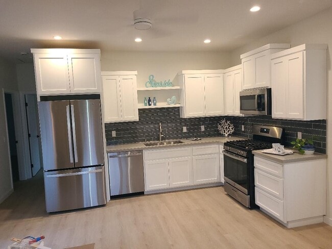 Photo - 1162 Hacienda Dr