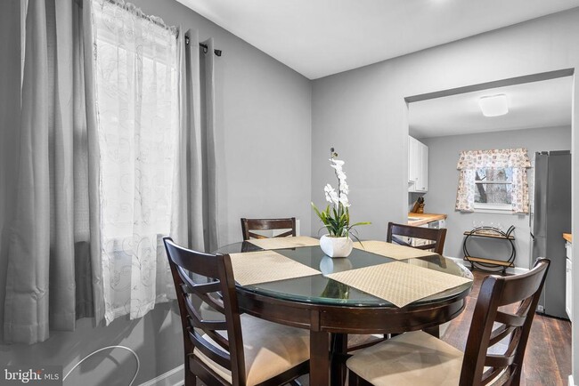 Photo - 3906 70th Ave