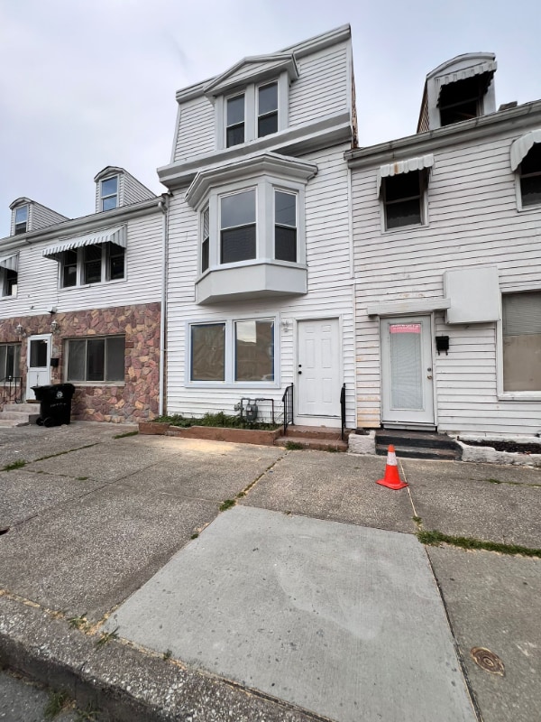 Building Photo - 1720 N 6th St Rental