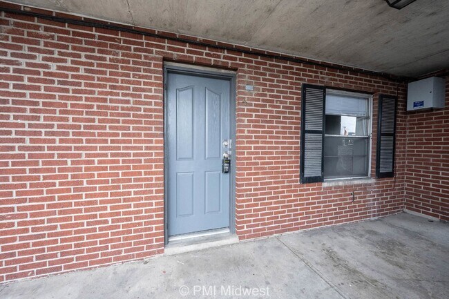 Photo - "Cozy 1-Bedroom Gem in Avon – Perfectly Sized at 600 Sq Ft!" Unidad 4