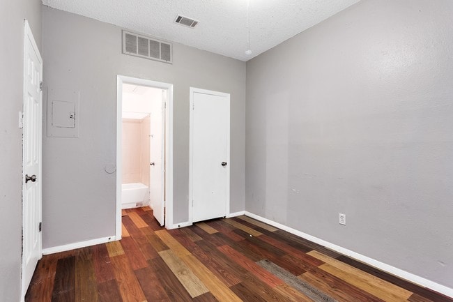 Dormitorio - Lynridge Apartments