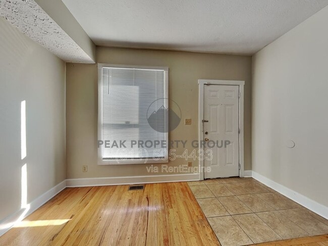 Building Photo - 1365 Indianola Ave