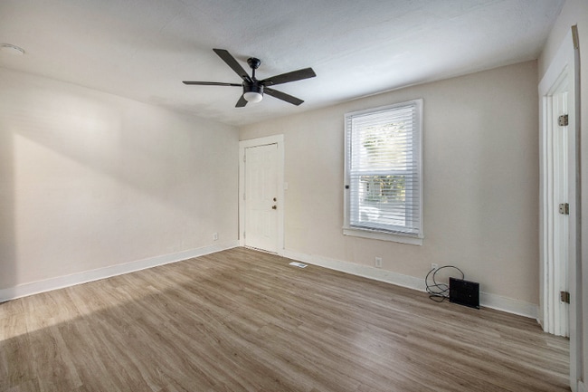 Photo - 2755 E Surrey Dr Unit A