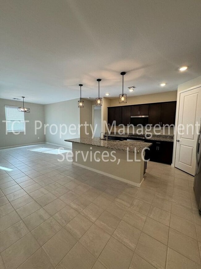 Photo - Beautiful like new home in San Tan Groves