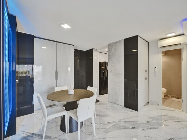 Photo - 400 Kings Point Dr Unit # 314