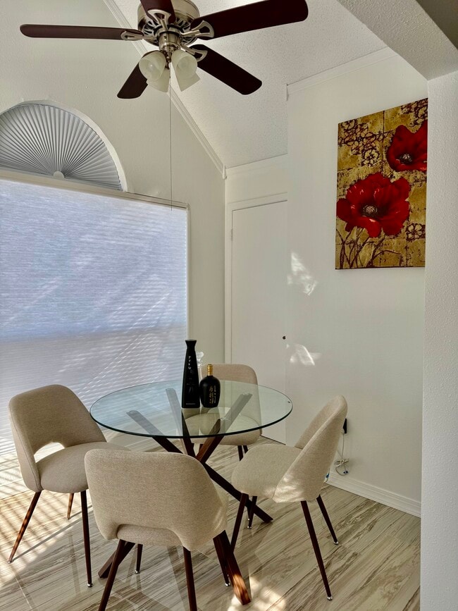 Photo - 9481 Highland Oak Dr Unidad 413