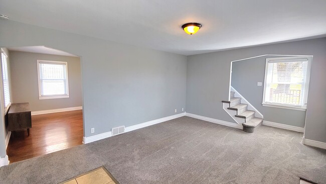 Photo - *Beautifully Updated & Charming 3BD/1BA Single-Family Home Available in West Mifflin*