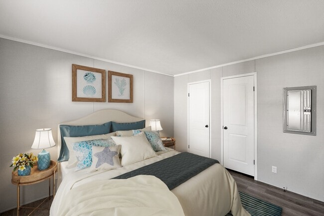 Photo - 715 Elmdale Ln