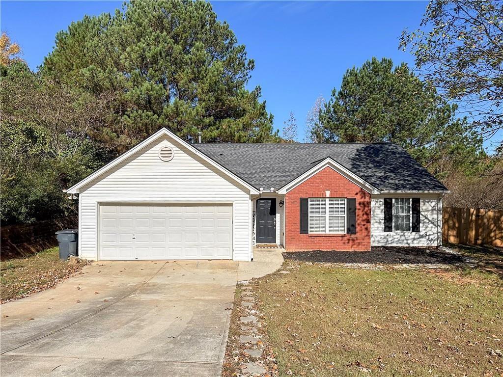 Photo - 390 Cedarhurst Rd