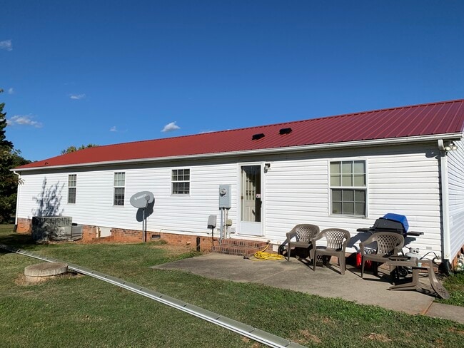 Photo - 7153 Whitney Rd