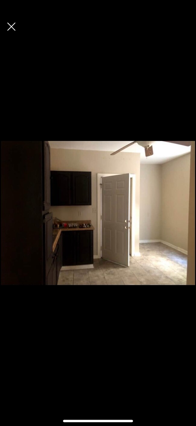 Photo - 1662 Fairfield Ave Unit 2