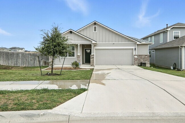 Photo - 101 Wichita River Rd