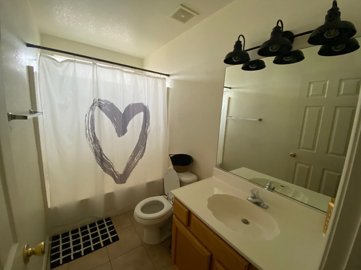 Photo - 4389 Bernard Pl