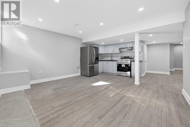 Photo - 533 Yates Dr