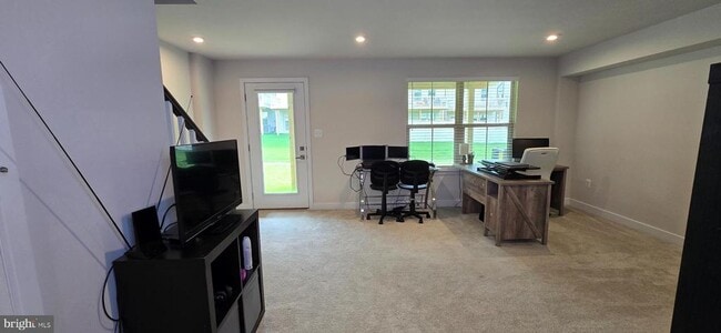 Photo - 7964 Big Roundtop Rd