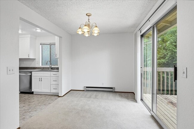 19433 28th Ave NE Unit D