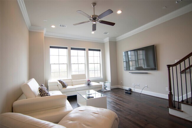 Photo - 616 Delano St