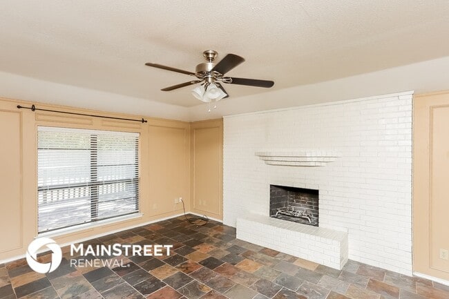 Photo - 1003 Glenn Dr