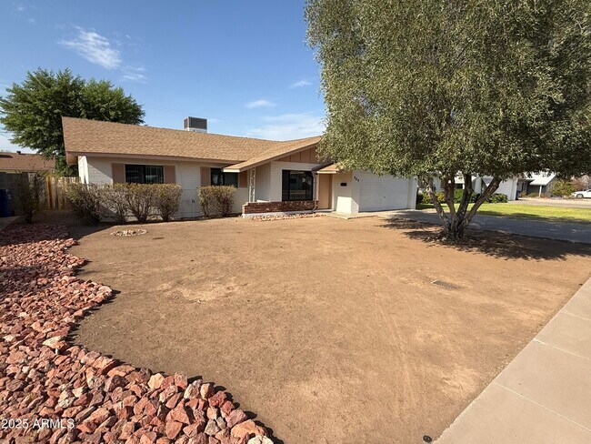 Photo - 944 E Concorda Dr