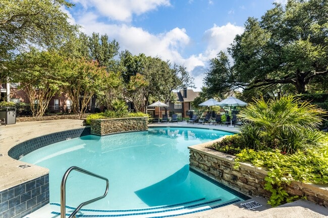 Steeplechase Apartments