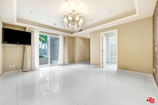 Photo - 11921 Dorothy St Unidad 102