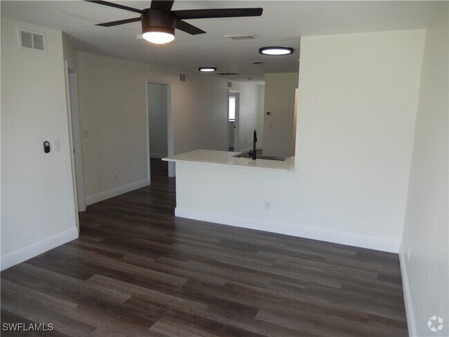 Building Photo - 5227 29th St SW Rental
