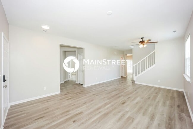 Photo - 5 Bedroom Pet-Friendly Home in Fairburn, GA with Main Street Renewal