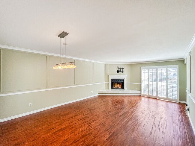 Photo - Beautiful 2BD/2.5BA Townhome W/ A/C and Attached Garage in Bay Ho!