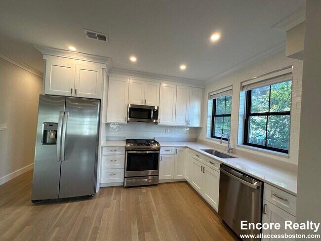 Photo - 295 Lamartine St Unit 1