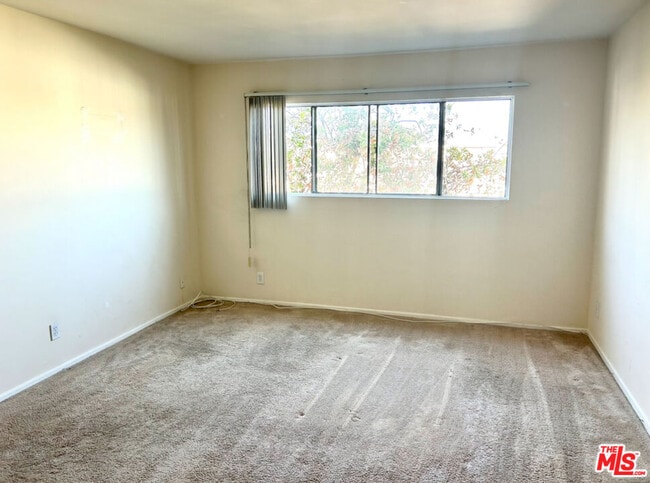 Photo - 1440 Reeves St Unit 203