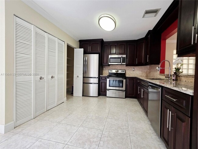 Photo - 15222 SW 111th St