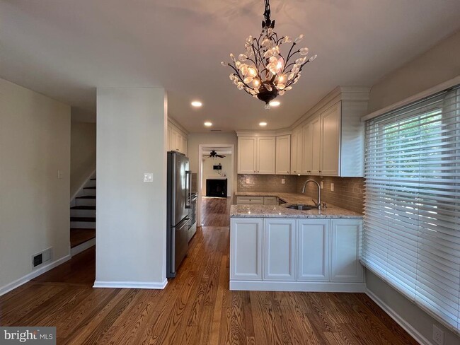 865 Durant Ct