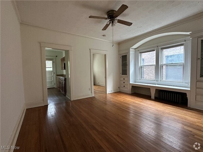 Building Photo - 2276 Grandview Ave Unit 3 Rental