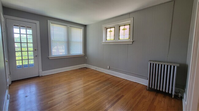 Photo - 5042 Pernod Ave Unit 2F