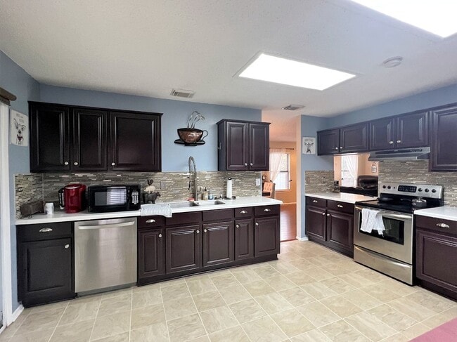 Photo - 7543 Prairie Lace