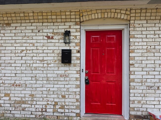 Photo - 1801 Lawndale Ave