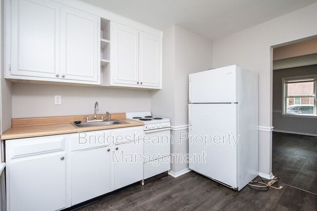 Photo - 708 Winston Dr