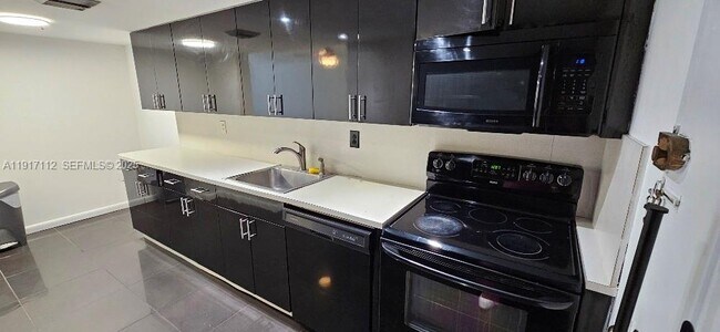 Photo - 18021 Biscayne Blvd Unit 402