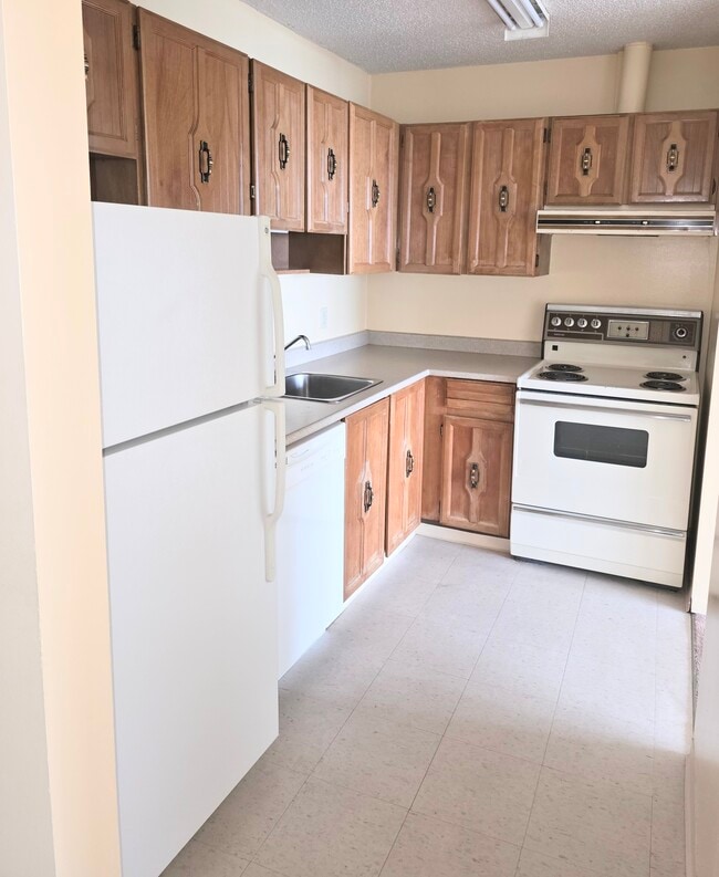 Photo - Nelson Towers