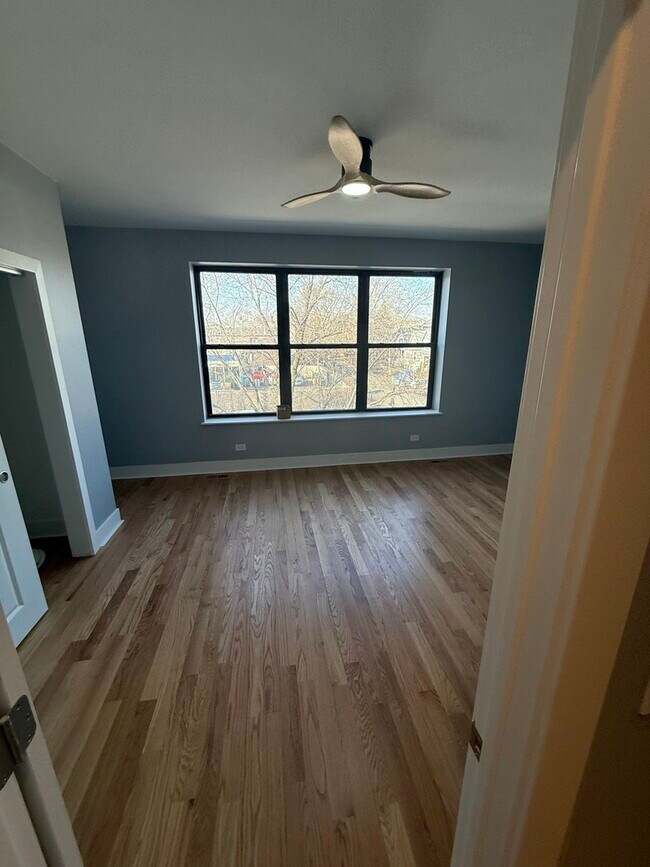 Photo - 2157 N Western Ave