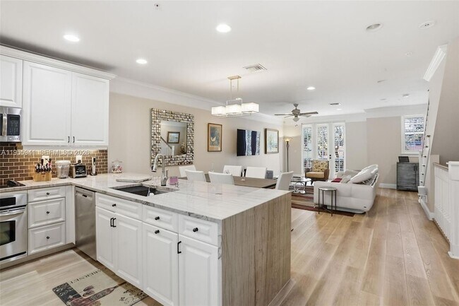 Photo - 1049 W Heritage Club Cir