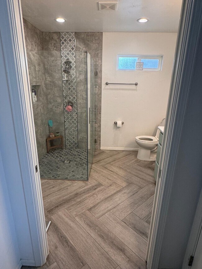 Photo - 732 Gold Beach Dr Unidad The Shack