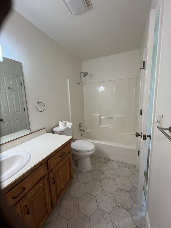 Photo - 2099 Webbwood Dr