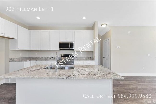 Photo - 902 Hillman Ln