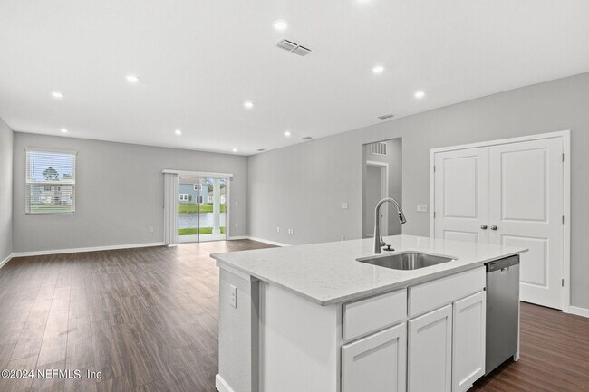 Photo - 14695 Macadamia Ln