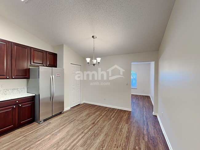 745 Grand Parke Dr