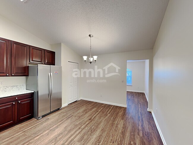 Photo - 745 Grand Parke Dr